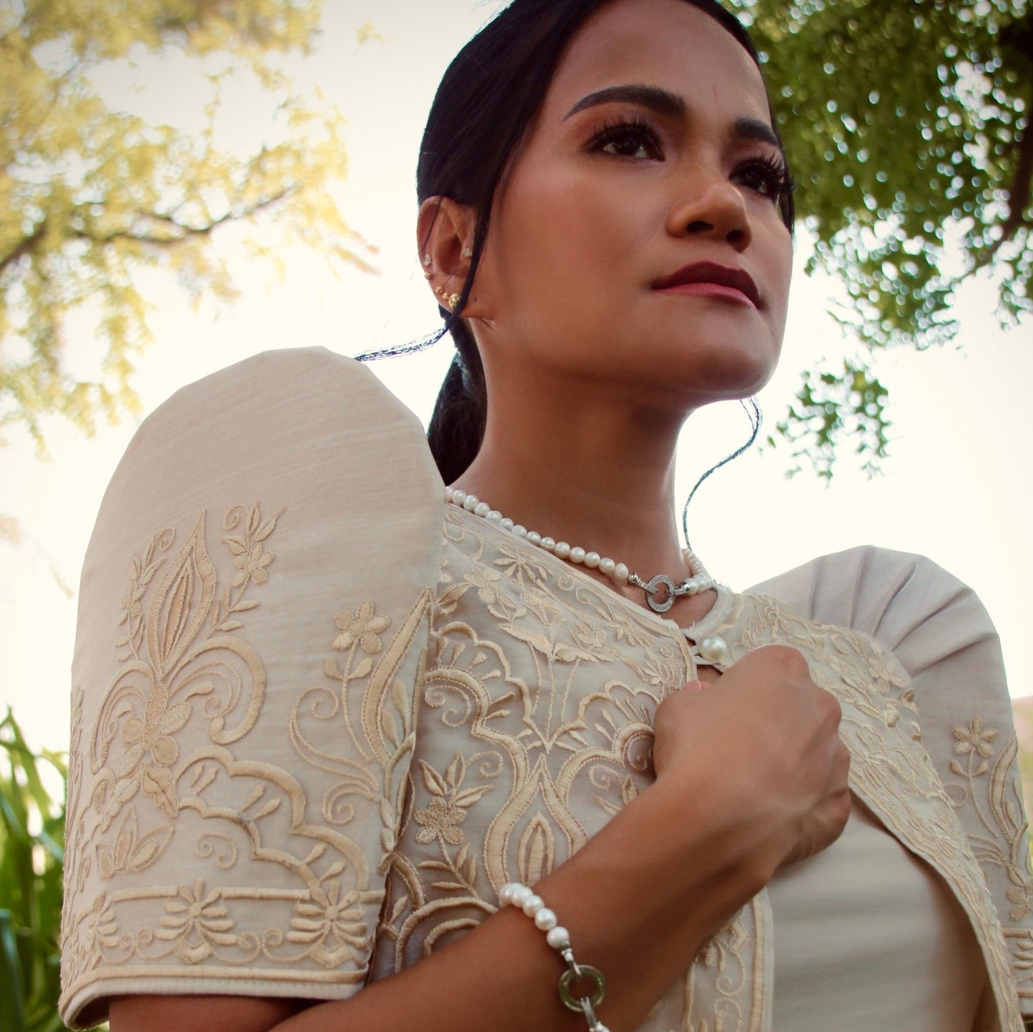 Gabriela Silang TERNO Bolero