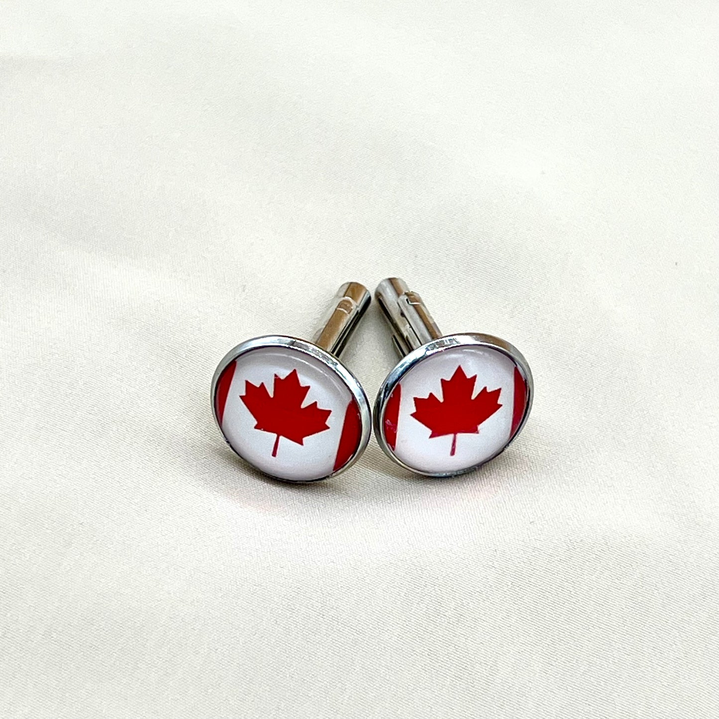 Cufflinks by country